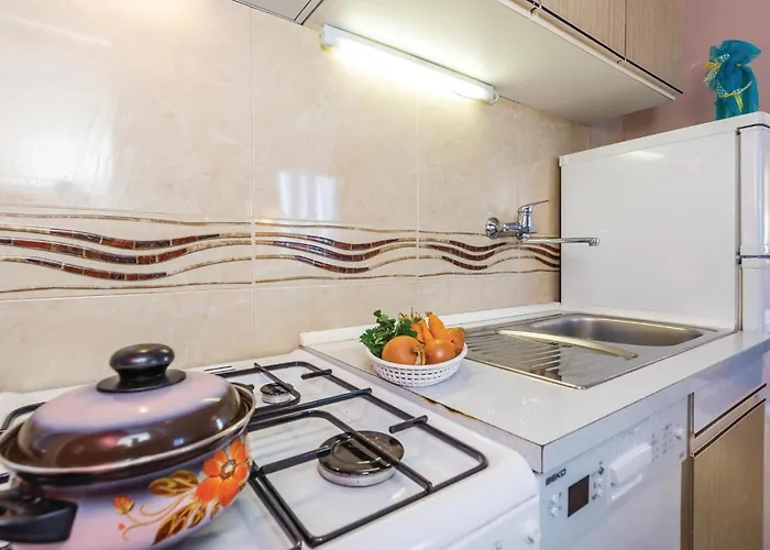 Apartmán 1 Bedroom Lovely In